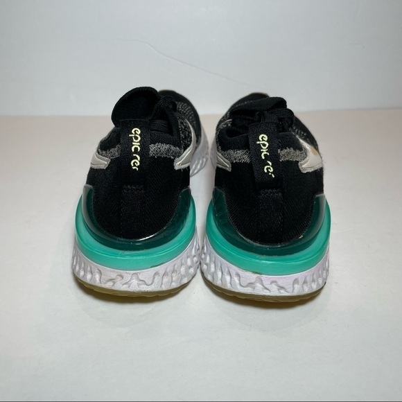 Nike Epic React Flyknit 2‎ GS - Bleached Coral - GS S: 7Y/W 8.5 No Box/Pre-owned - Picture 4 of 8